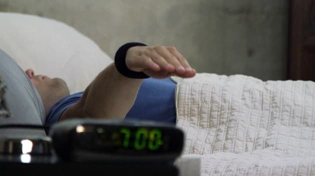 Pulseira pode controlar todos os aparelhos da uma casa