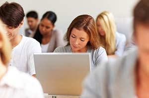 Apenas 3% dos profissionais de engenharia em TI e computação são mulheres