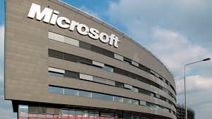 Microsoft vai ensinar programação para 1 milhão de jovens na América Latina