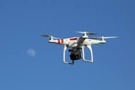 Facebook está em busca de profissionais para construir drones
