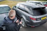 Land Rover apresenta protótipo de carro controlado por smartphone