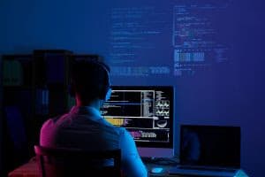 67% dos desenvolvedores que se capacitam conseguem criar aplicações mais complexas, revela pesquisa