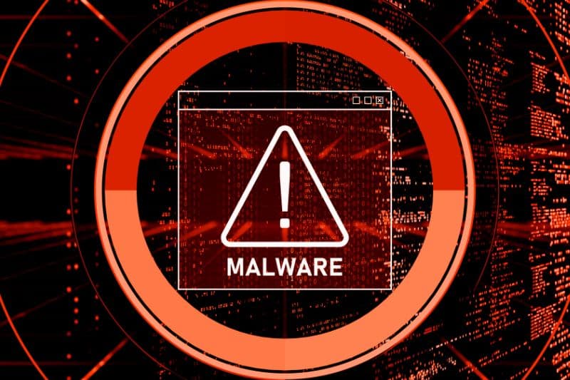 Cibercriminosos escondem malware em imagens de sites para enganar segurança digital, revela HP
