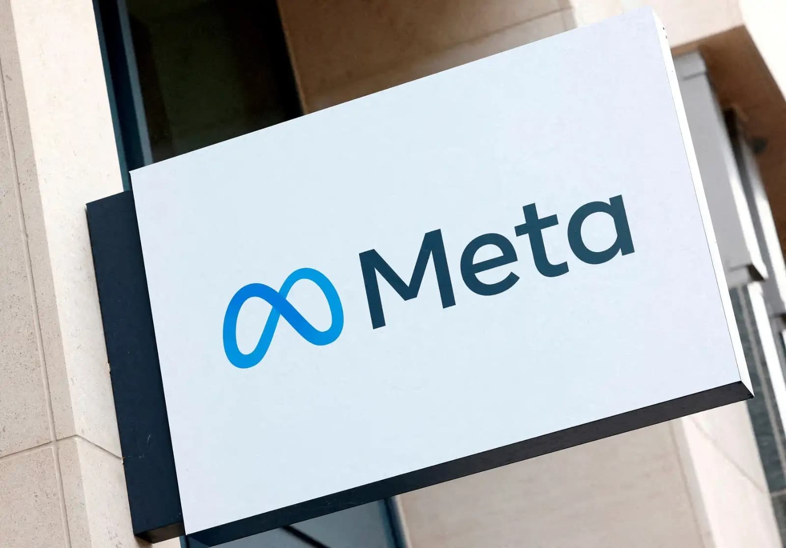Meta entra na guerra da nuvem e passa a bancar a própria rival de IA