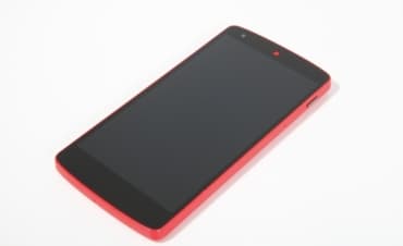 Smartphone LG Nexus 5 tem Android puro e preço atraente, mas peca pela duração de bateria