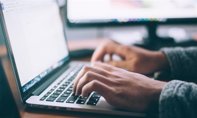 Integração dos softwares corporativos com assistentes pessoais gera novas possibilidades de interação