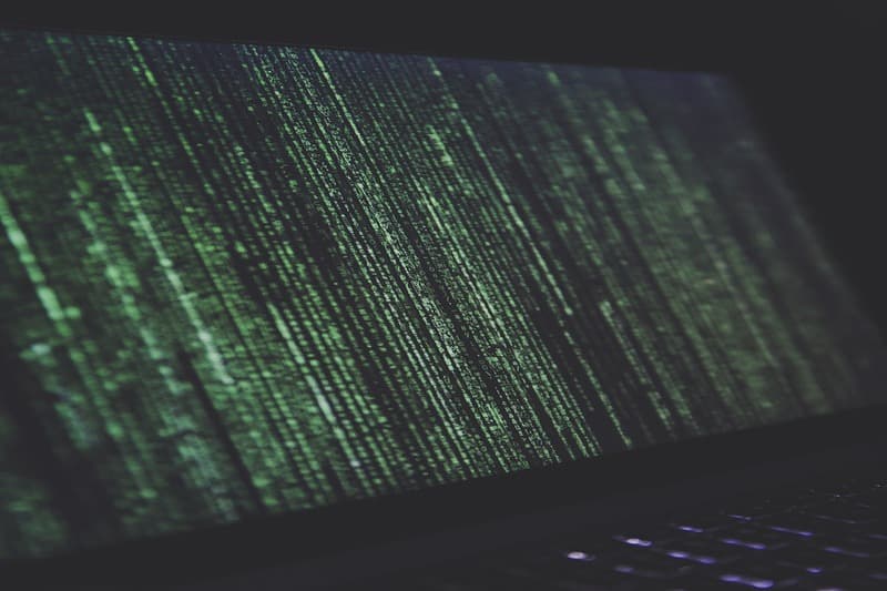 Ataques DDoS contra a Polônia crescem após eleição de novo primeiro-ministro