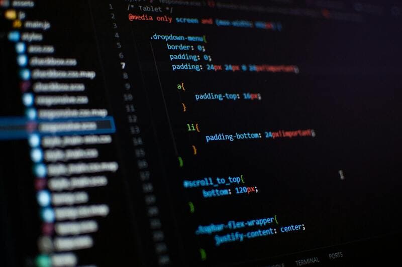 Cursos gratuitos de programação para você dar seus primeiros passos: Lógica de Programação e JavaScript do Zero