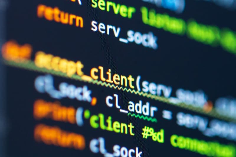 A Evolução das Linguagens de Programação: de COBOL a Python